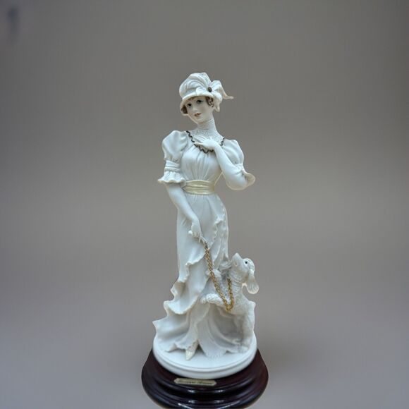 Giuseppe Armani "Dear Friends" Figurine Florence Lady with Poodle & Gold 1994 - Picture 2 of 11